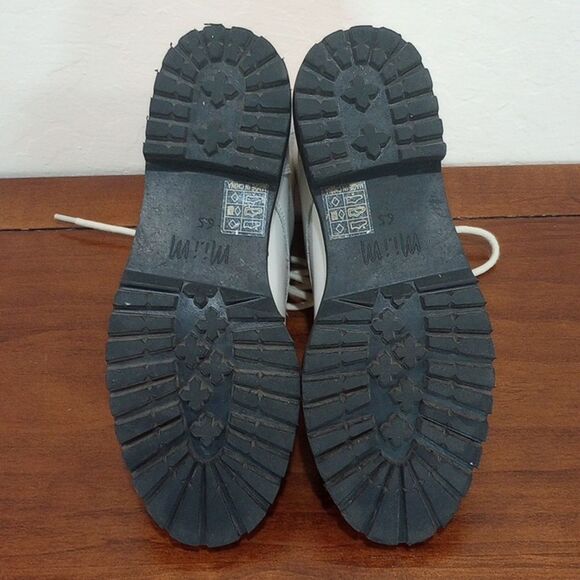 Mi.iM Combat Booties in Bone, size 6.5 - Picture 7 of 10